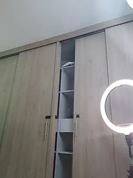 AllexJacob online show from April 15, 2026, 1:26 pm