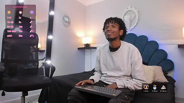 AllexJacob online show from October 17, 2025, 1:02 pm