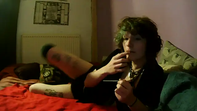 Nydia Levine online show from September 29, 2025, 3:28 pm