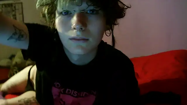 Nydia Levine online show from October 21, 2025, 12:15 pm