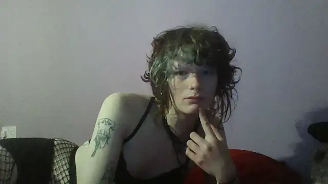 Nydia Levine online show from October 4, 2025, 12:39 pm