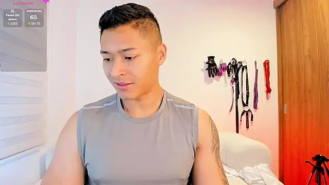 Snapshot of abu_dhabi_21 chatting on October 3, 2025, 9:22 am abu dhabi 21 online show from October 3, 2025, 9:22 am