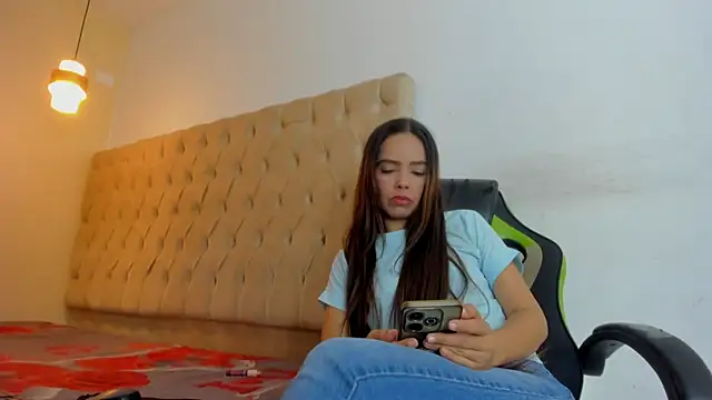 Naomis 35 online show from January 8, 2026, 7:42 pm