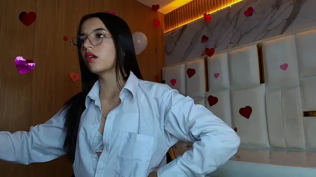 sophiadoll tf online show from February 17, 2026, 3:37 am