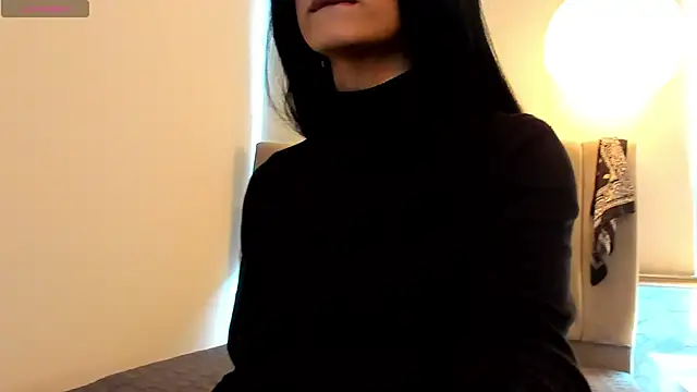 AmelieSatoo online show from September 18, 2025, 2:42 pm