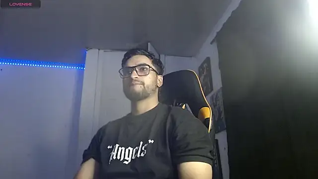 Chrys harris77 online show from November 26, 2025, 1:49 am