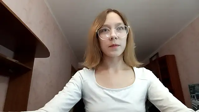 KelseyBresko online show from September 18, 2025, 6:22 pm