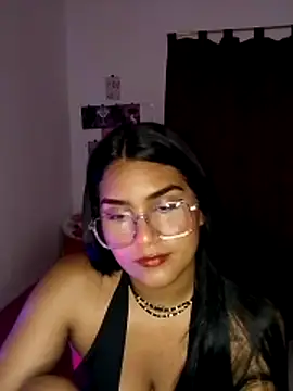 Renata Zoe online show from November 9, 2025, 1:42 am