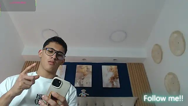 SalvadorFit online show from March 20, 2026, 8:32 pm