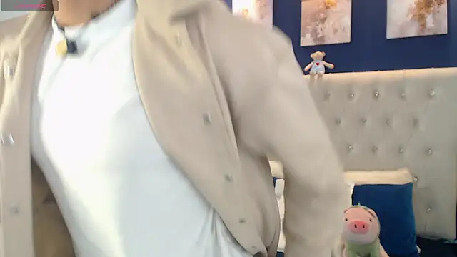 SalvadorFit online show from April 3, 2026, 8:37 pm