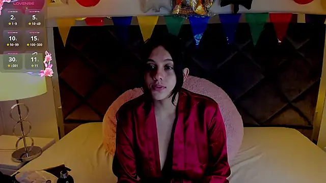 Snapshot of MeganMyerss_ chatting on September 27, 2025, 8:04 pm MeganMyerss  online show from September 27, 2025, 8:04 pm