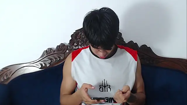 cody pipper  online show from November 13, 2025, 3:32 am