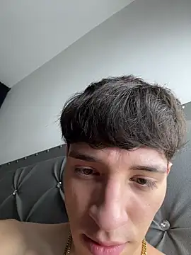 arthurdavies online show from November 9, 2025, 3:32 am