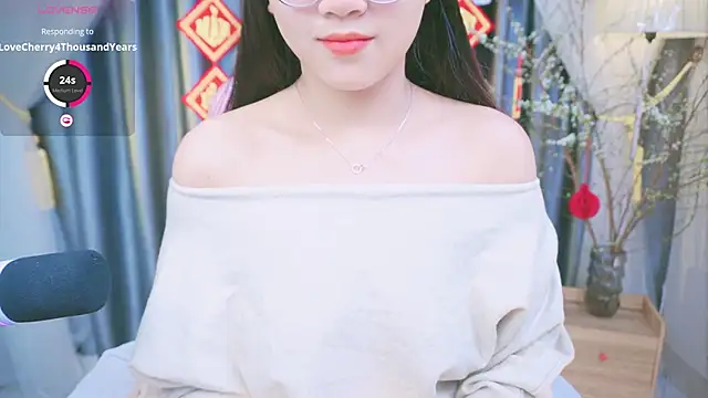 Cherry-26 online show from February 12, 2026, 2:17 pm