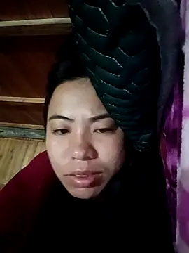 Snapshot of tulipsexy chatting on February 23, 2026, 12:23 am tulipsexy online show from February 23, 2026, 12:23 am