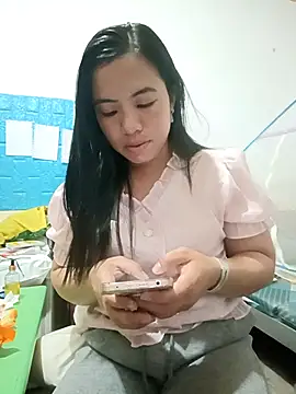 Snapshot of tulipsexy chatting on February 19, 2026, 5:43 pm tulipsexy online show from February 19, 2026, 5:43 pm