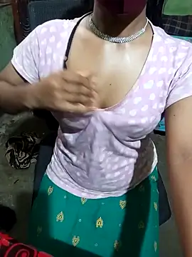 Cute Couple59 online show from October 2, 2025, 7:45 am