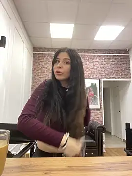 Valerie Ohara online show from October 5, 2025, 4:03 am