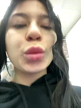 Valerie Ohara online show from September 25, 2025, 5:35 am