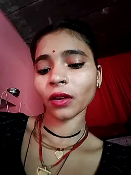 Snapshot of R_Roshni chatting on October 1, 2025, 4:39 am R Roshni online show from October 1, 2025, 4:39 am