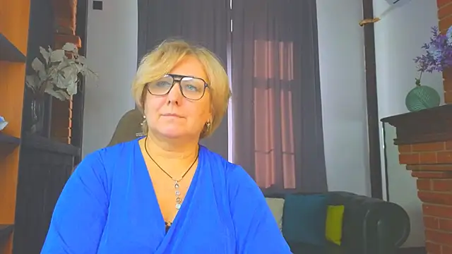 Marta Wils online show from October 31, 2025, 6:32 am