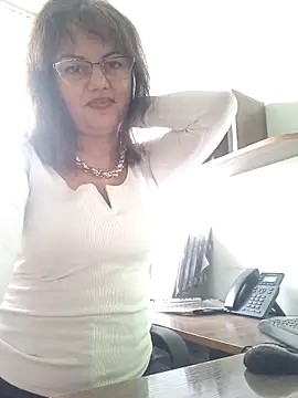 Snapshot of ValeriaLove43211 chatting on October 28, 2025, 1:10 pm ValeriaLove43211 online show from October 28, 2025, 1:10 pm