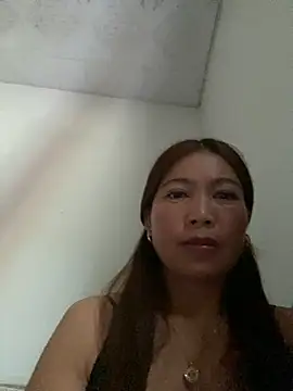 Snapshot of Milky-milk chatting on October 6, 2025, 9:21 am Milky-milk online show from October 6, 2025, 9:21 am