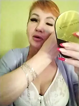 Snapshot of Alissa55552111 chatting on November 4, 2025, 8:18 am Alissa55552111 online show from November 4, 2025, 8:18 am