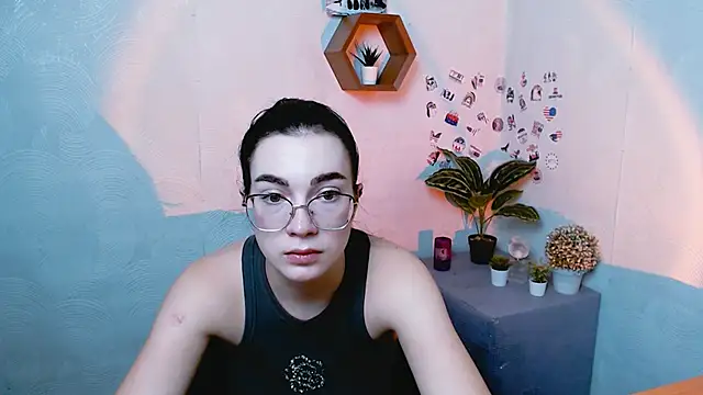 MiraBabe  online show from September 19, 2025, 11:47 am
