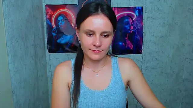 Snapshot of EvelinaMiss_ chatting on November 3, 2025, 1:47 pm EvelinaMiss online show from November 3, 2025, 1:47 pm