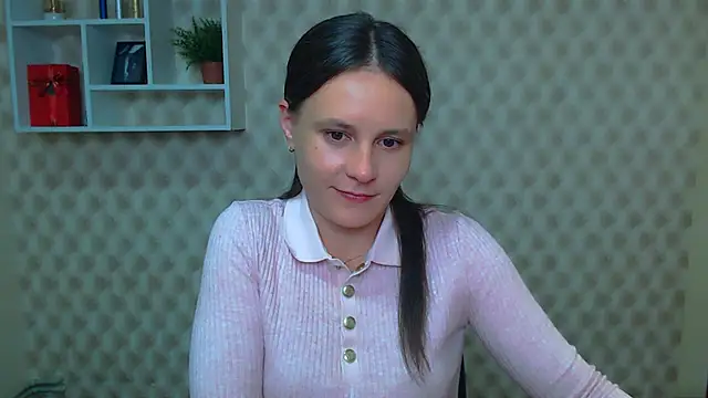 Snapshot of EvelinaMiss_ chatting on September 26, 2025, 12:12 pm EvelinaMiss online show from September 26, 2025, 12:12 pm