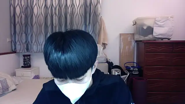 kai101010 online show from September 27, 2025, 4:24 pm