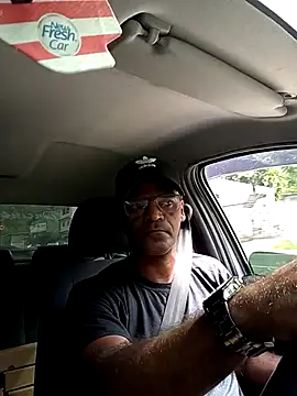 Snapshot of JeffersonRay chatting on January 17, 2026, 12:20 pm JeffersonRay online show from January 17, 2026, 12:20 pm