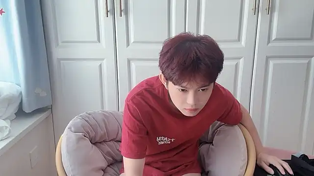 Snapshot of xlong00099 chatting on October 4, 2025, 5:09 am xlong00099 online show from October 4, 2025, 5:09 am