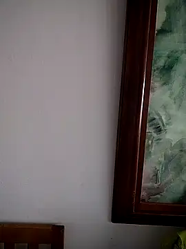 Snapshot of Suzanelee1 chatting on September 25, 2025, 1:50 pm Suzanelee1 online show from September 25, 2025, 1:50 pm