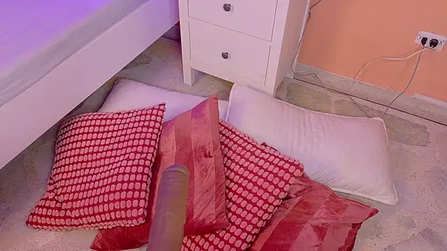 KeendraFox  online show from November 15, 2025, 10:30 am