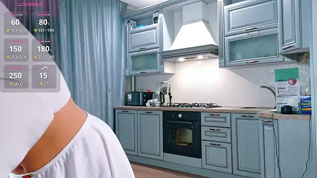 Snapshot of OnlyForYou_ chatting on October 4, 2025, 3:19 am OnlyForYou  online show from October 4, 2025, 3:19 am