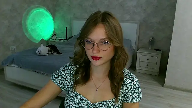 Snapshot of Miss_Diamond_Maria chatting on September 26, 2025, 10:00 am Miss Diamond Maria online show from September 26, 2025, 10:00 am