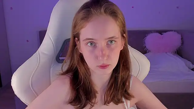 CrystalSoul  online show from October 27, 2025, 9:16 pm