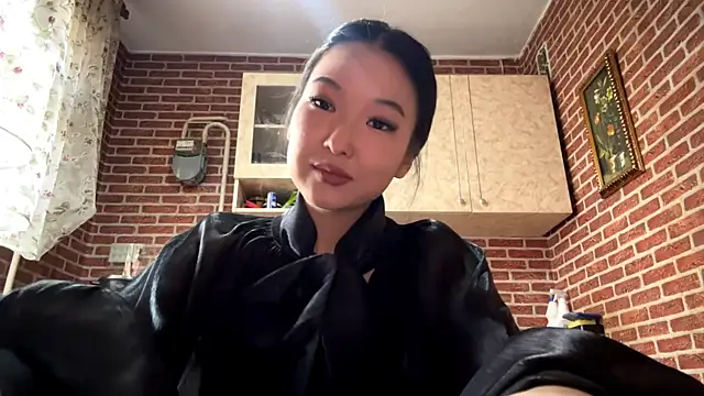 EmmaLeexth online show from March 20, 2026, 11:33 am