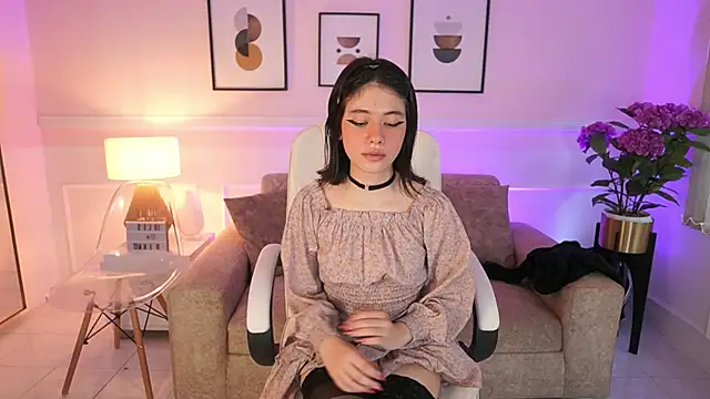 Snapshot of BillieBrownn chatting on October 18, 2025, 7:05 pm BillieBrownn online show from October 18, 2025, 7:05 pm