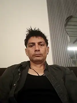 Snapshot of ElNeneJhon chatting on September 19, 2025, 2:37 am ElNeneJhon online show from September 19, 2025, 2:37 am