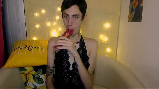 Snapshot of AlexNaughty14 chatting on September 20, 2025, 9:03 am AlexNaughty14 online show from September 20, 2025, 9:03 am