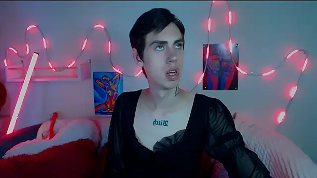 Snapshot of AlexNaughty14 chatting on September 26, 2025, 8:10 am AlexNaughty14 online show from September 26, 2025, 8:10 am