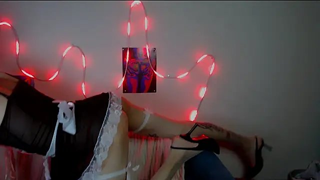 Snapshot of AlexNaughty14 chatting on September 30, 2025, 8:09 am AlexNaughty14 online show from September 30, 2025, 8:09 am