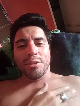 Snapshot of Lionardovssf35 chatting on September 17, 2025, 8:00 pm Lionardovssf35 online show from September 17, 2025, 8:00 pm