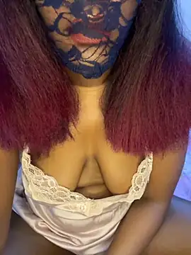 Snapshot of morjana2001 chatting on November 13, 2025, 12:14 am morjana2001 online show from November 13, 2025, 12:14 am