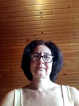 vikimoon11 online show from November 1, 2025, 1:27 pm