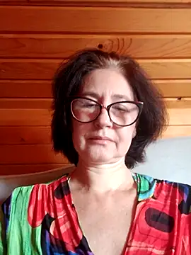 vikimoon11 online show from October 26, 2025, 11:54 am