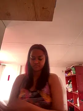 Snapshot of cata_bloom chatting on October 28, 2025, 7:13 pm cata bloom online show from October 28, 2025, 7:13 pm